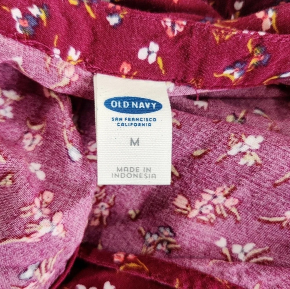Old Navy Tie V-Neck Floral Blouse - Picture 6 of 8
